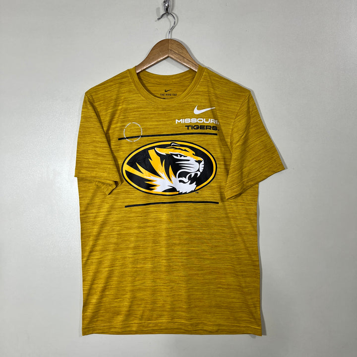 NIKE DRI FIT SPORT TSHIRT