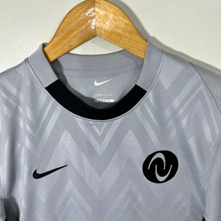 NIKE DRI FIT SPORT TSHIRT