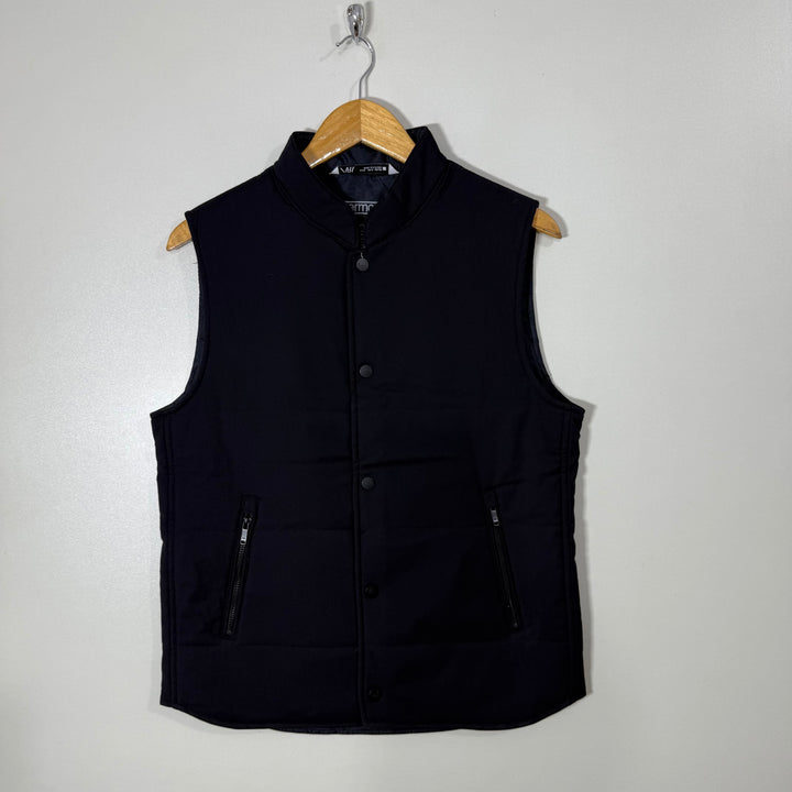 ZARA BEN COLLAR SLEEVES LESS JACKET TECH BUTTON