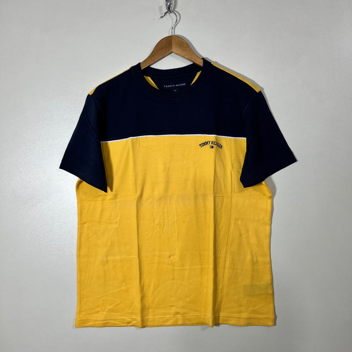 TOMMY HILFIGER OVERSIZED KNITWEAR WITH COTTON TSHIRT