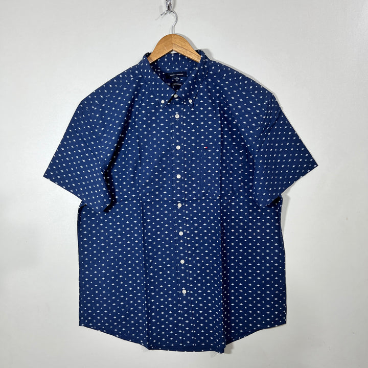 TOMMY HILFIGER CLASSIC FIT BUTTON DOWN HALF SLEEVES SHIRT
