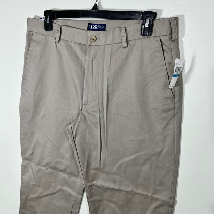 IZOD FLAT FRONT WRINKLE FREE AMERICAN STRAIGHT FIT COTTON  CHINO PANT BRAND NEW
