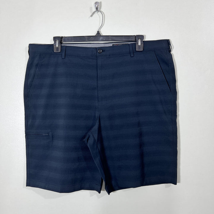 GREG NORMAN PERFORMANCE SHORT