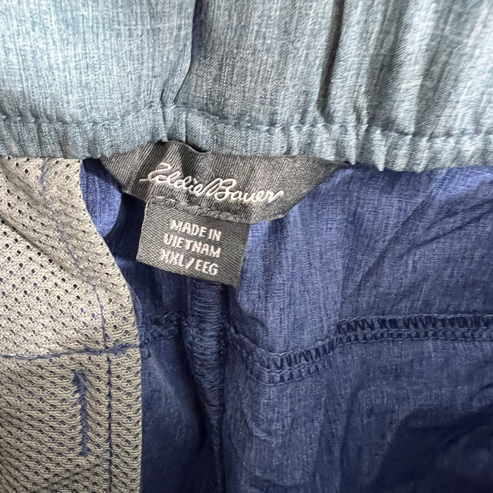 EDDIE BAUER HYBRID SHORT BRAND NEW