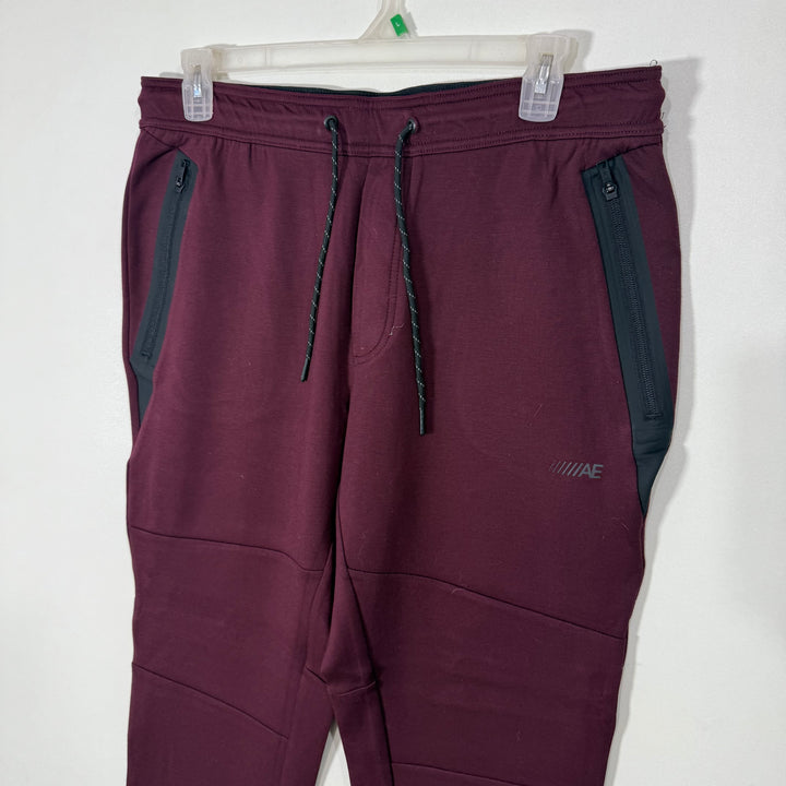 AMERICAN EAGLE TECH FLEECE JOGGER TROUSER