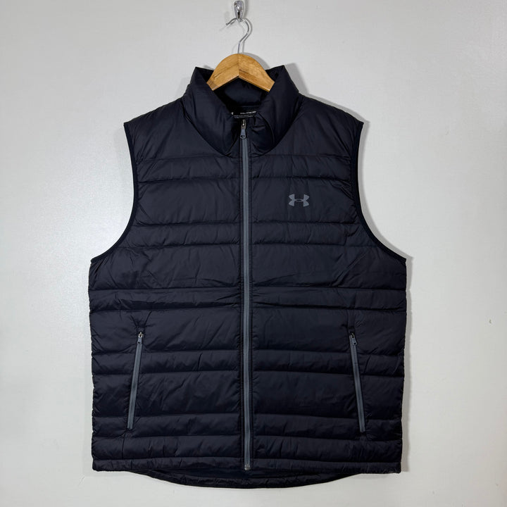 UNDER ARMOUR SLEEVES LESS PUFFER JACKET BLACK COLOUR