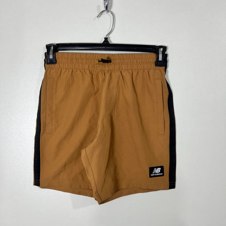 NEW BALANCE PARACHUTE BRAND NEW