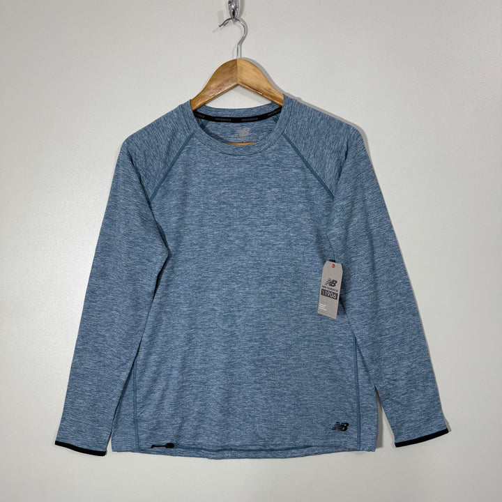 NEW BALANCE WOMEN  LONG SLEEVES SPORT TSHIRT BRAND NEW