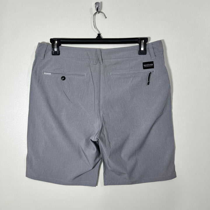QUICKSILVER GOLF SHORT
