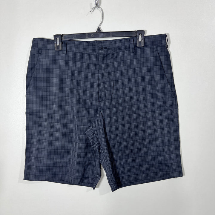 NIKE GOLF CHECKERED SHORT